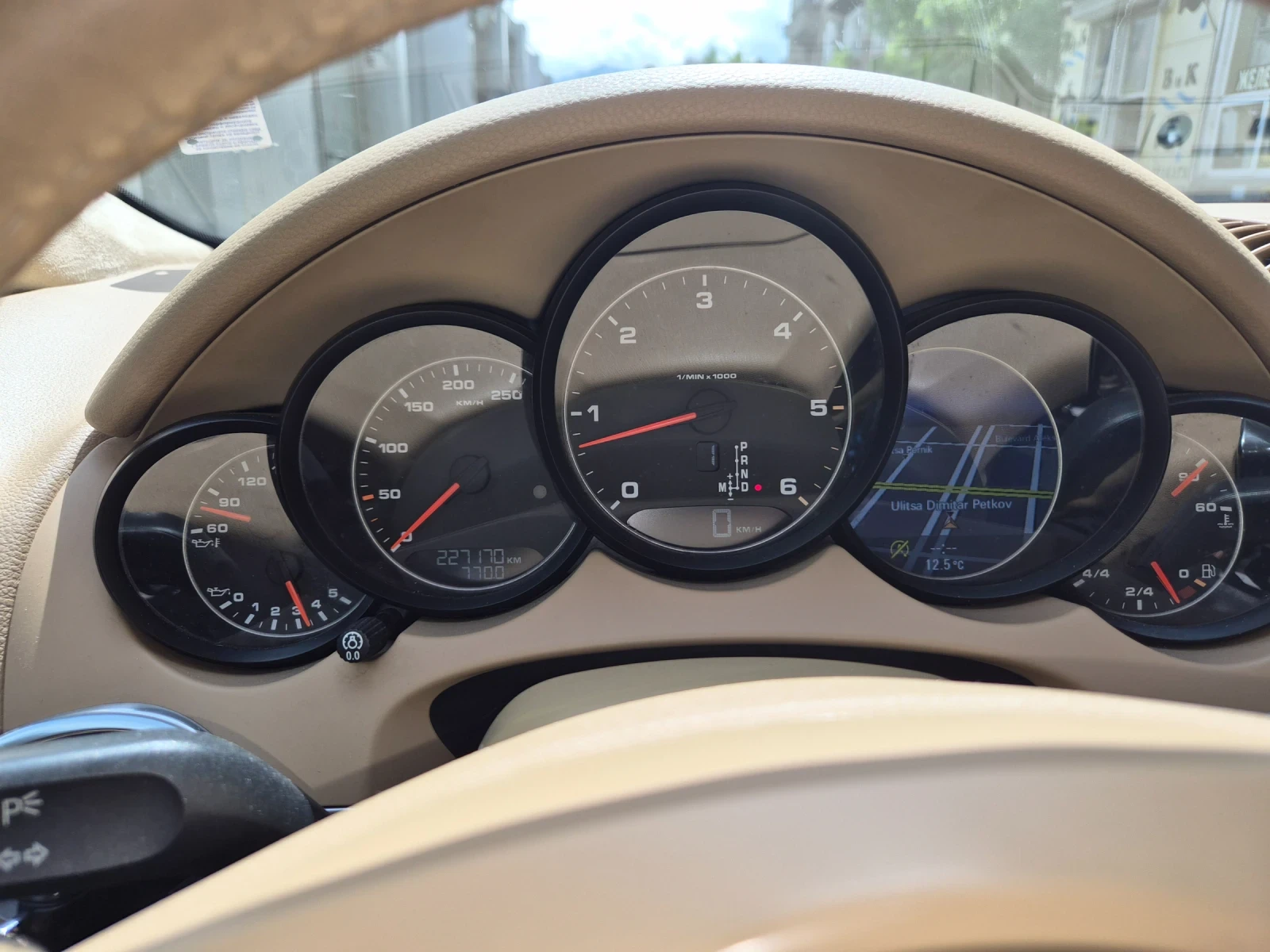 Porsche Cayenne 3.0, снимка 8 - Автомобили и джипове - 54660251