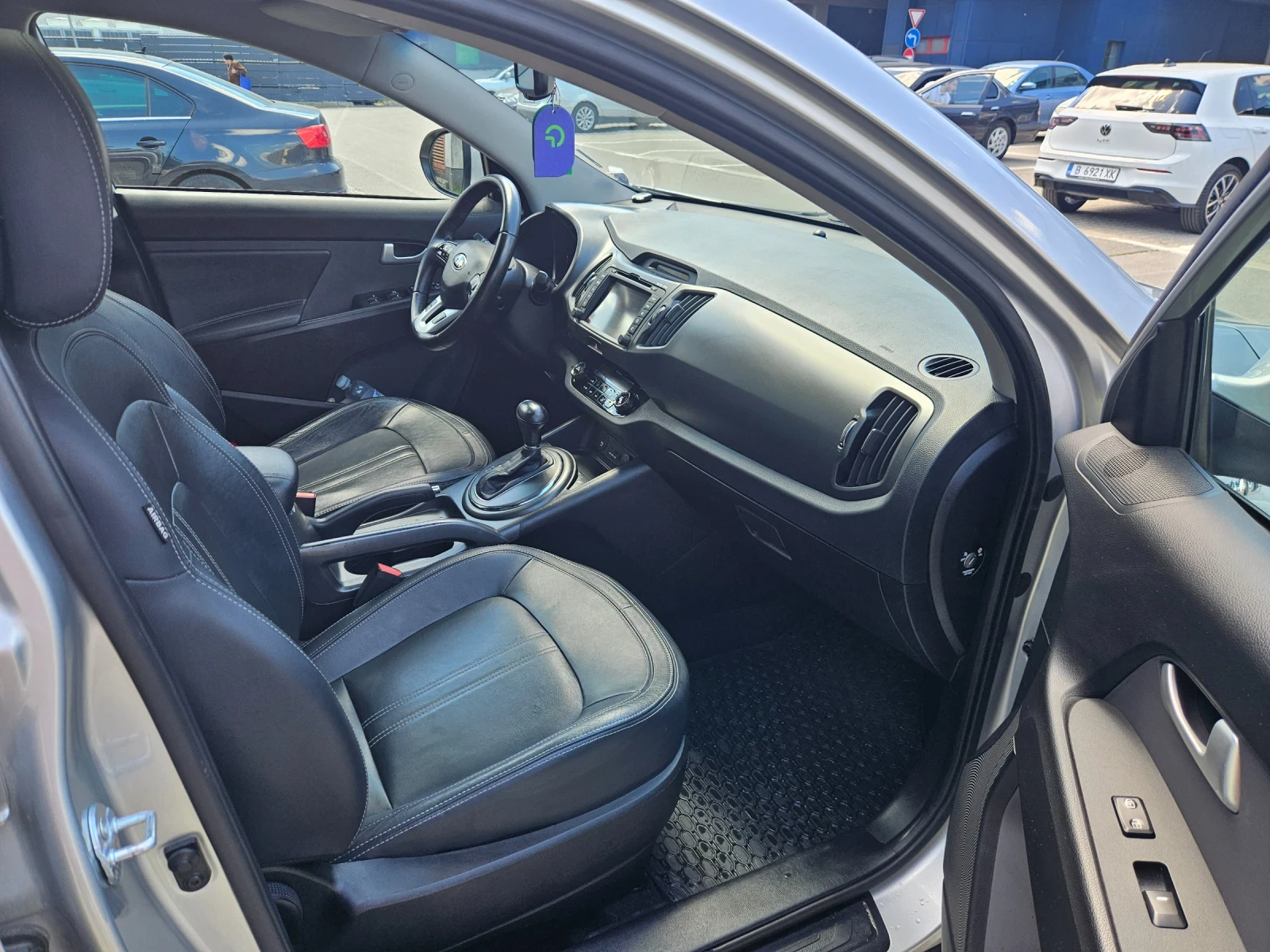 Kia Sportage, снимка 9 - Автомобили и джипове - 54757433