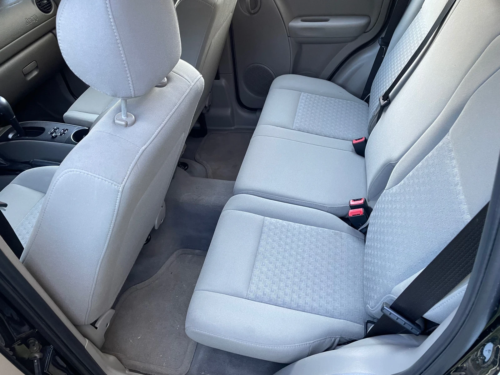 Jeep Cherokee, снимка 13 - Автомобили и джипове - 54981883