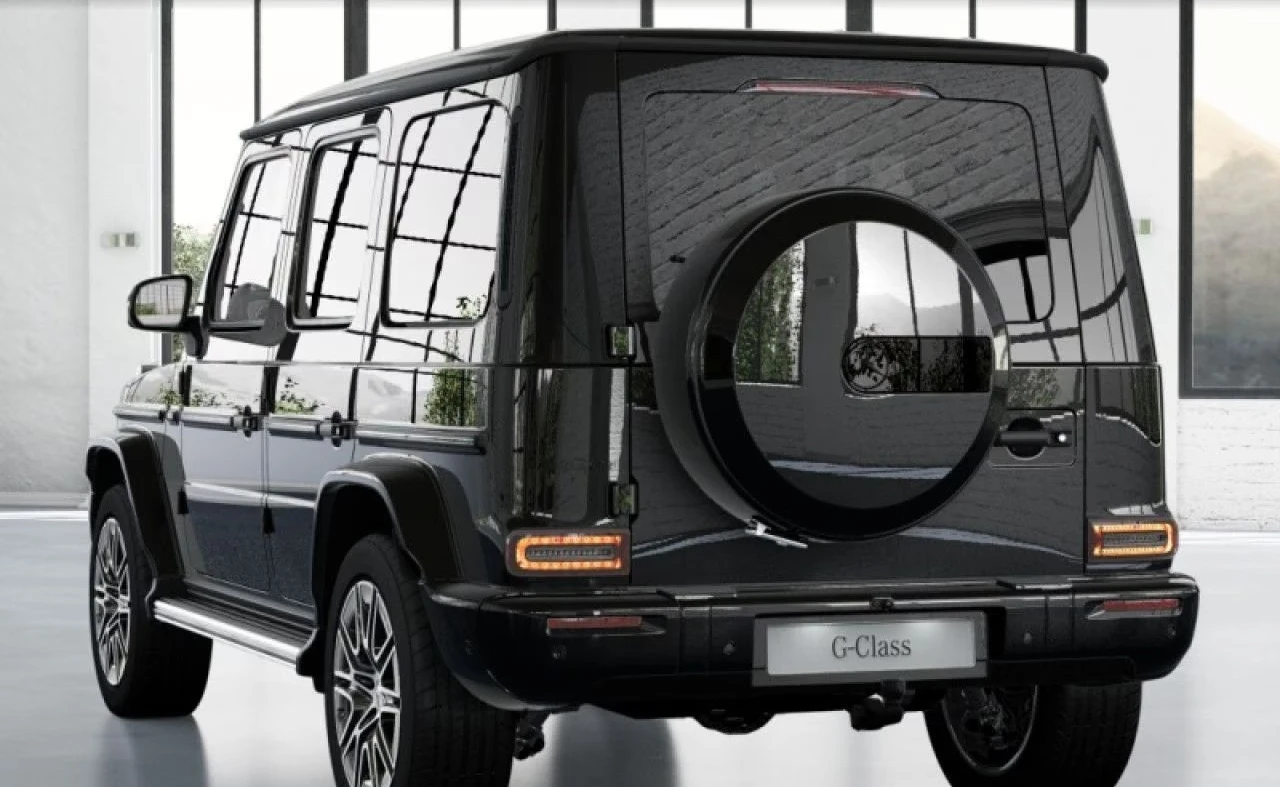 Mercedes-Benz G 450 d / AMG / MANUFAKTUR / EXCLUSIVE/ BURM/ PANO/ 360/, снимка 5 - Автомобили и джипове - 55979951