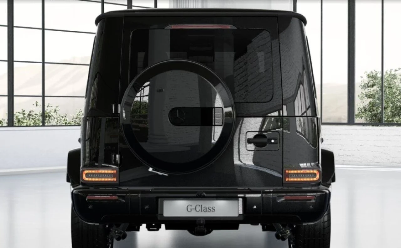 Mercedes-Benz G 450 d / AMG / MANUFAKTUR / EXCLUSIVE/ BURM/ PANO/ 360/, снимка 6 - Автомобили и джипове - 55979951