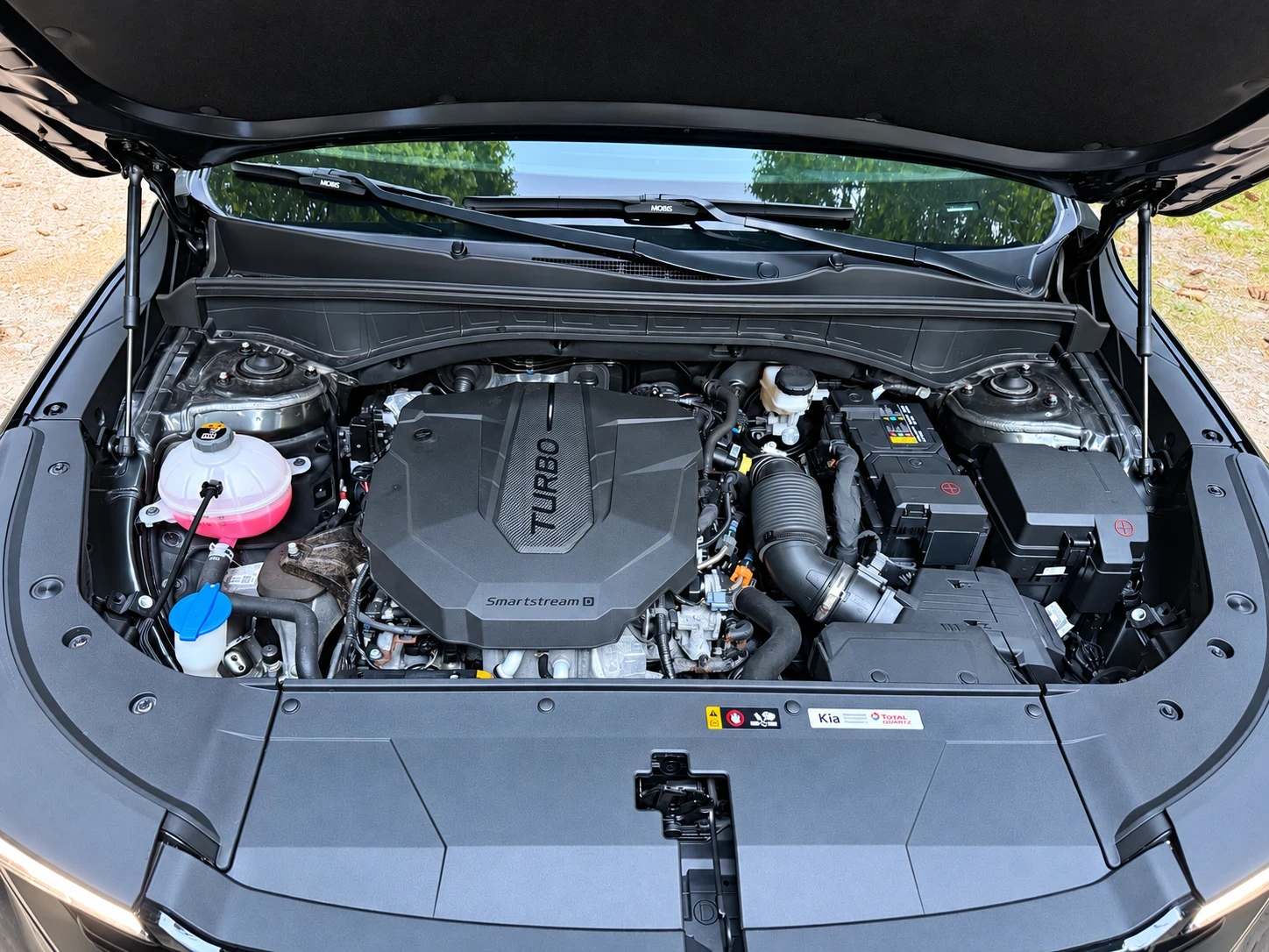 Kia Sorento 2.2d / 2WD, снимка 17 - Автомобили и джипове - 56378429