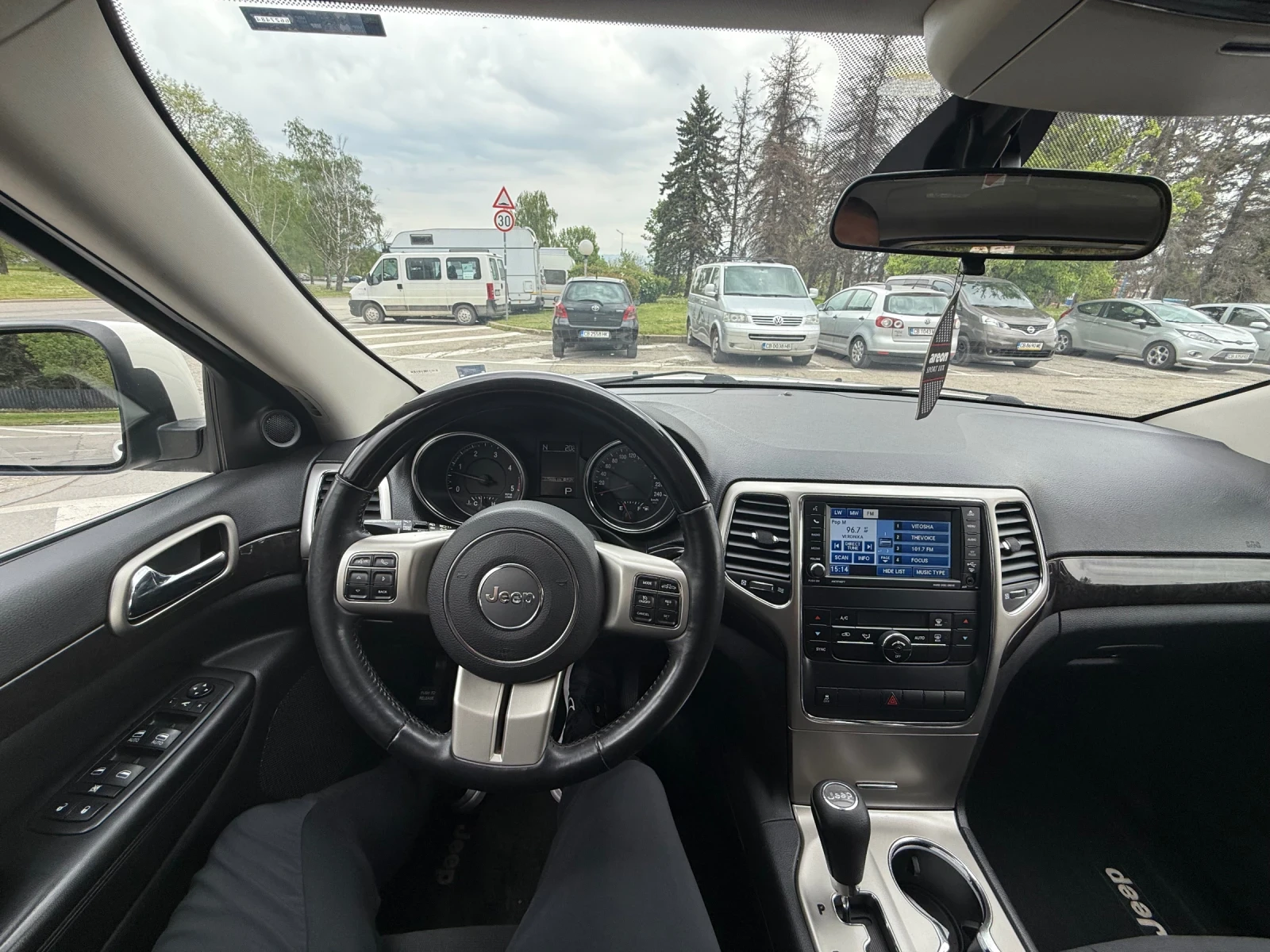 Jeep Grand cherokee 3.0 CRDI Laredo 4x4 , снимка 15 - Автомобили и джипове - 56563998