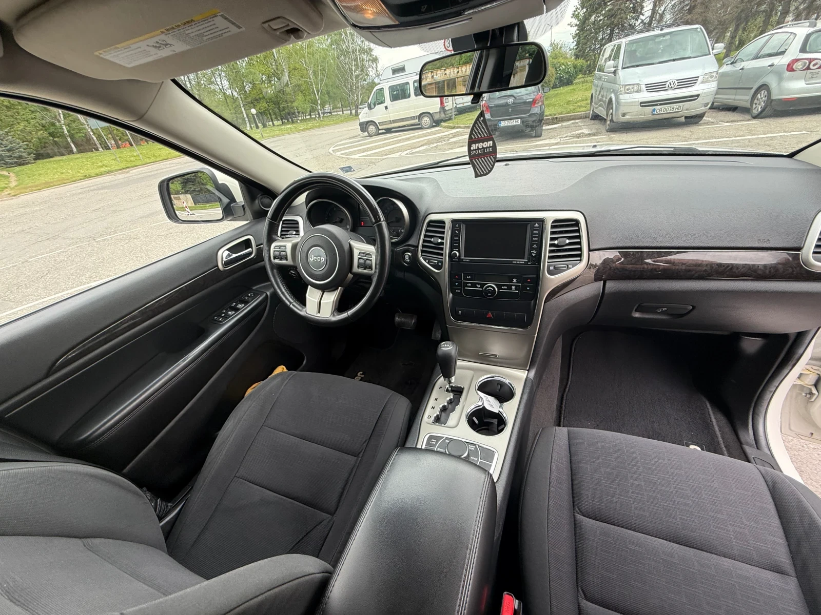 Jeep Grand cherokee 3.0 CRDI Laredo 4x4 , снимка 14 - Автомобили и джипове - 56563998