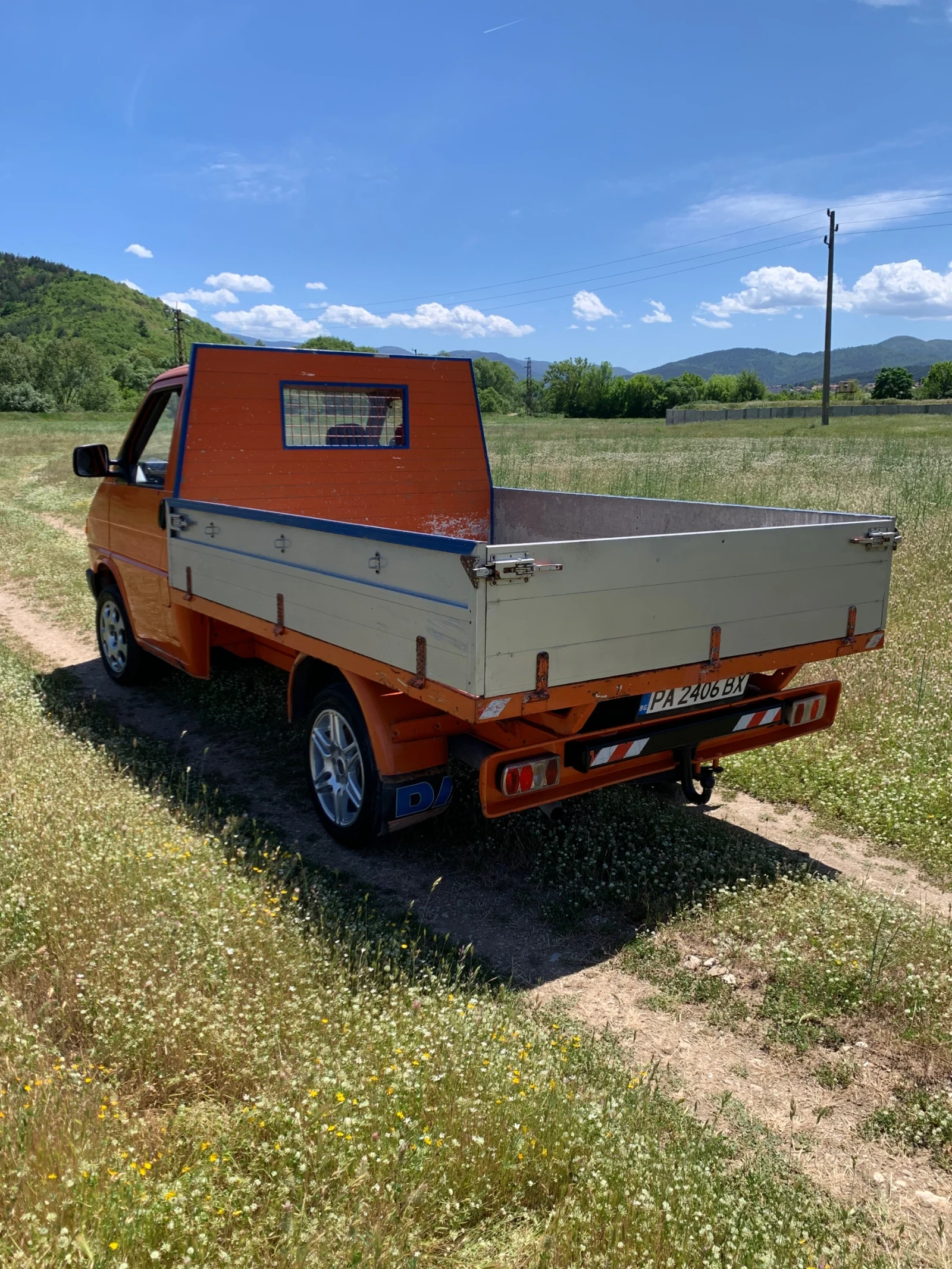 VW Transporter 1.9 TDI 110к.с, снимка 6 - Бусове и автобуси - 54720035