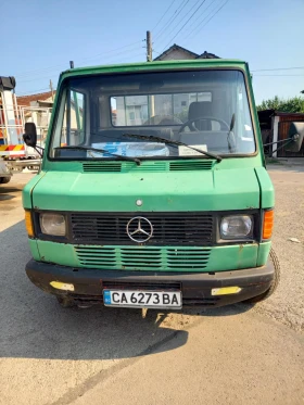     Mercedes-Benz 409