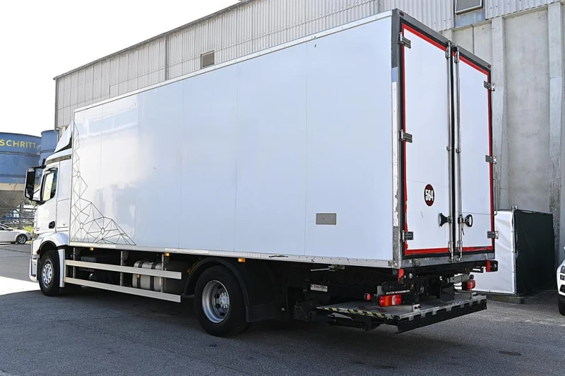Mercedes-Benz Actros 1842 Thermo King T1200R Двутемпературен, снимка 4 - Камиони - 52294442
