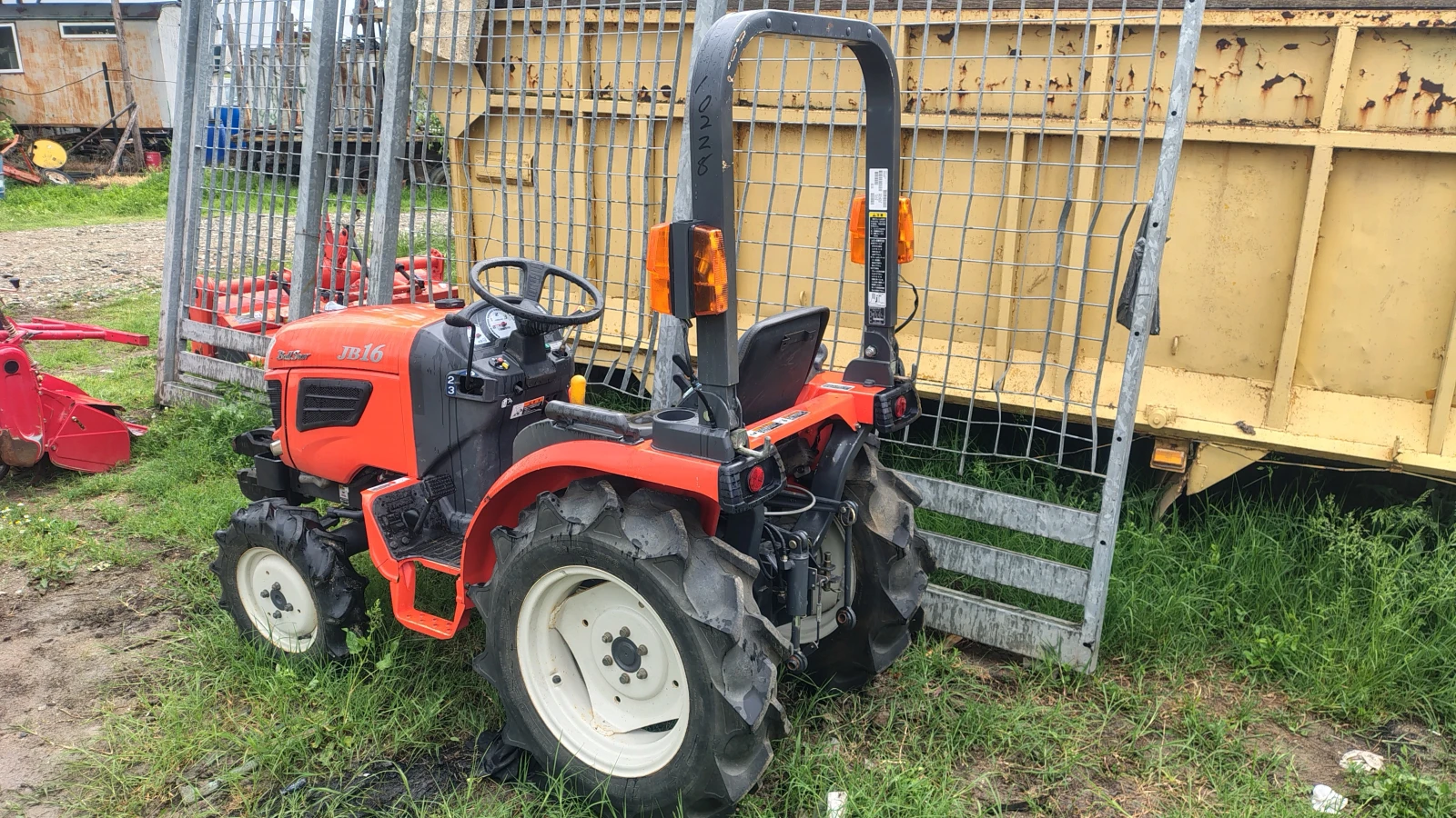 Трактор Kubota