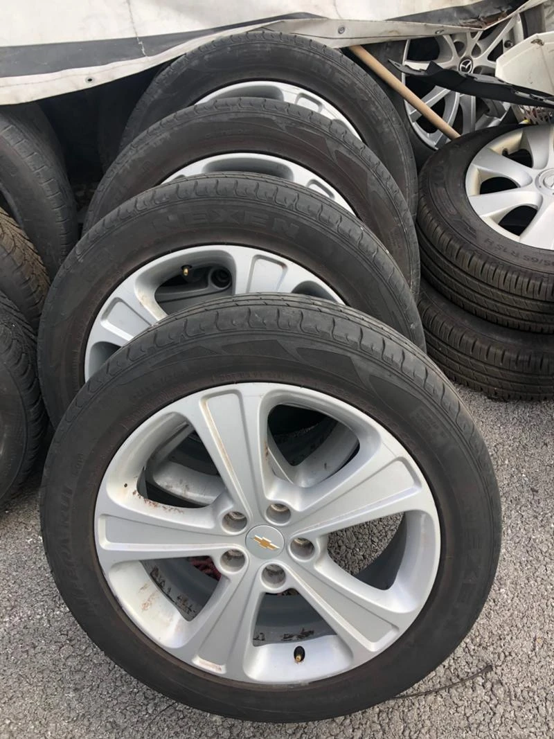 Гуми с джанти Maxtrek 235/50R19, снимка 2 - Гуми и джанти - 32492639