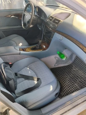 Mercedes-Benz E 220, снимка 14