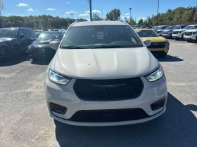 Chrysler Pacifica * Touring L Plus * АВТОКРЕДИТ БЕЗ ПЪРВОНАЧАЛНА* , снимка 6