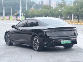 BYD Seal, снимка 2