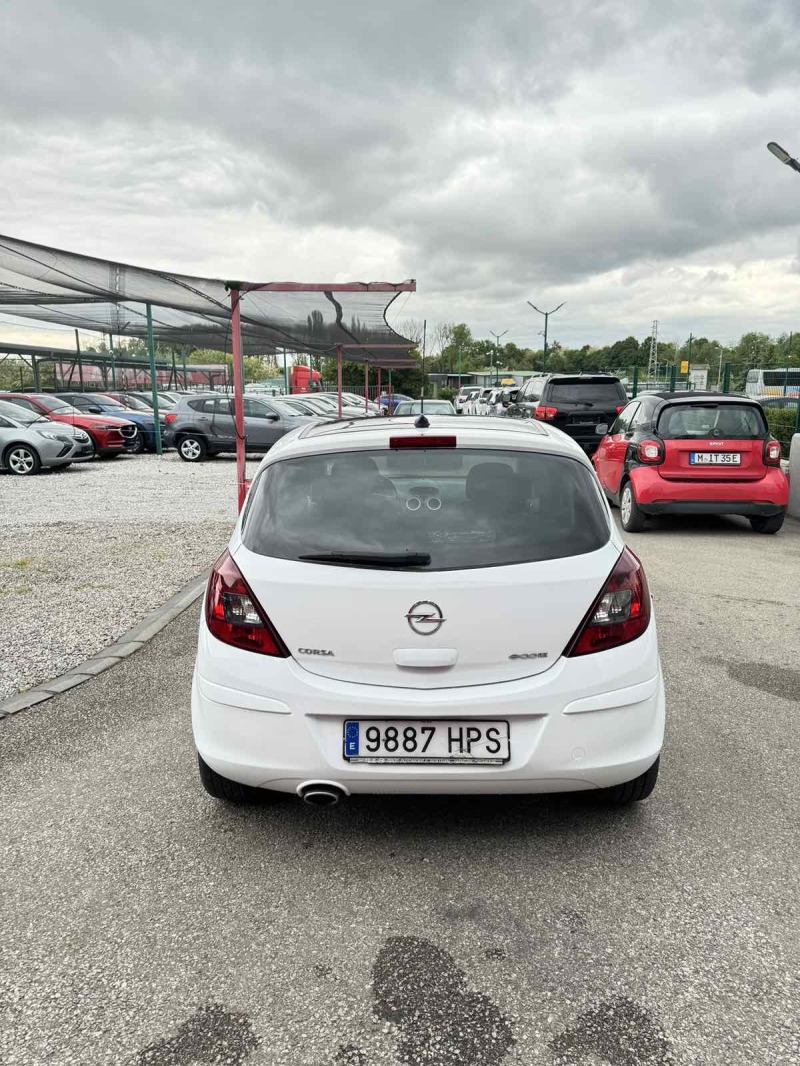 Opel Corsa 1.3 T Diesel, снимка 4 - Автомобили и джипове - 45709206
