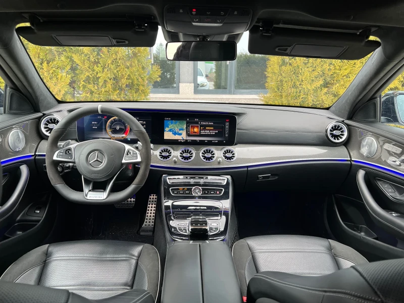 Mercedes-Benz E 63 AMG E63S, снимка 12 - Автомобили и джипове - 48268456