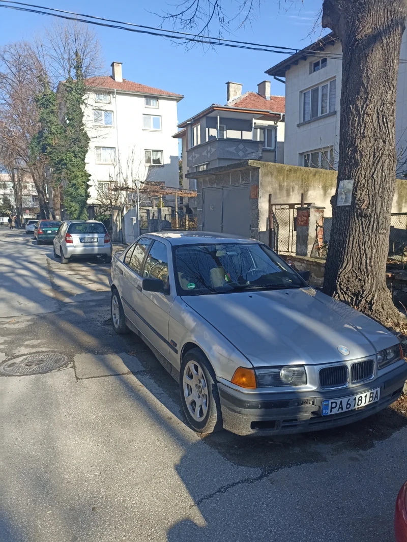 BMW 318, снимка 1 - Автомобили и джипове - 48435370