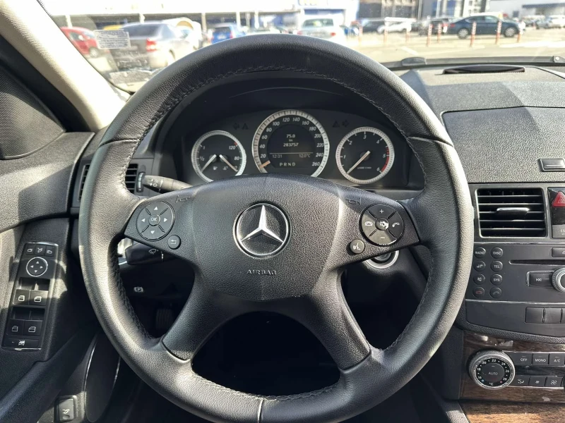 Mercedes-Benz C 220, снимка 9 - Автомобили и джипове - 48895248