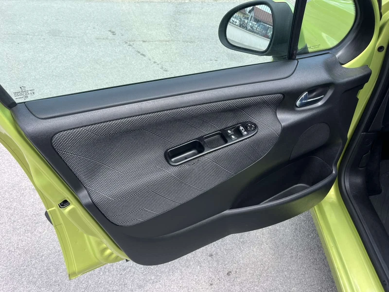 Peugeot 207 1.4I 90к EURO 4 КЛИМАТРОНИК , снимка 7 - Автомобили и джипове - 50404546