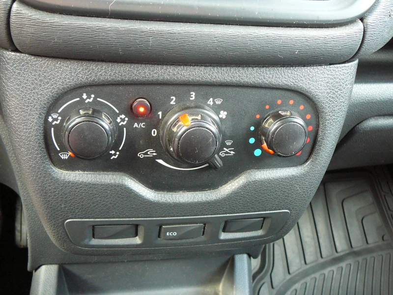 Dacia Dokker 1.6i* газ* клима, снимка 12 - Автомобили и джипове - 52203487