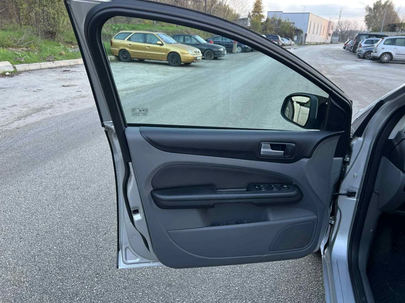 Ford Focus, снимка 6 - Автомобили и джипове - 52540211