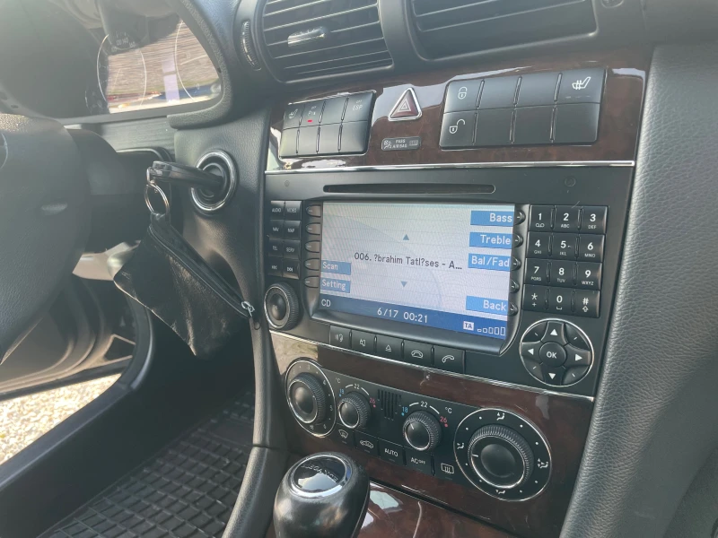 Mercedes-Benz C 220, снимка 12 - Автомобили и джипове - 53144761