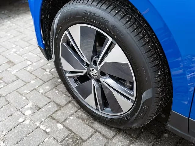 Skoda Enyaq iV60/179HP/CAM/NAVI/LED/KLESS/AMBI/CPLAY/249g - изображение 5