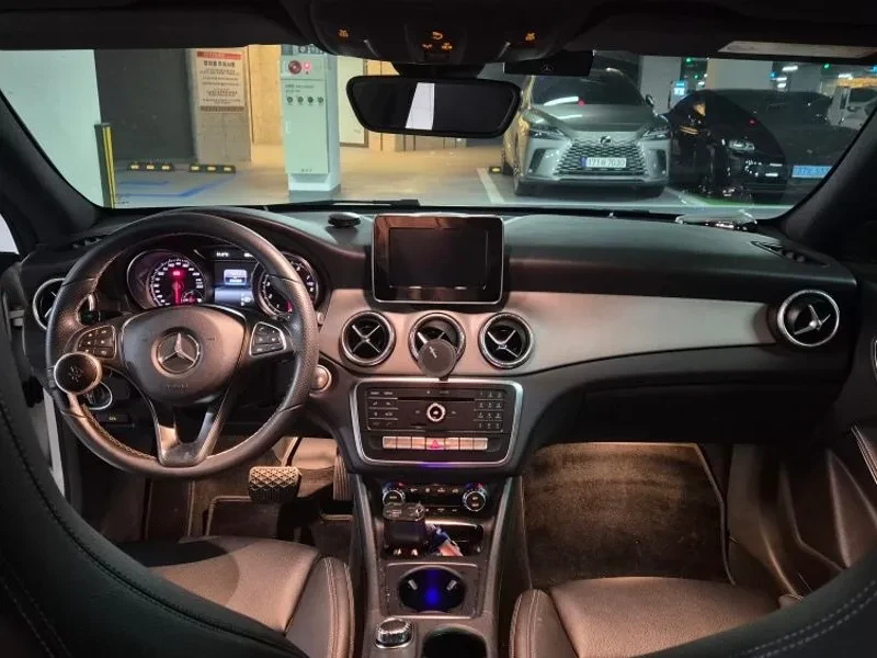 Mercedes-Benz CLA 250 4MATIC - САМО 30% АВАНС, снимка 7 - Автомобили и джипове - 56020168