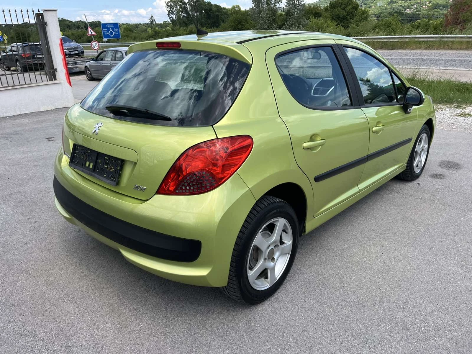 Peugeot 207 1.4I 90к EURO 4 КЛИМАТРОНИК  - изображение 4