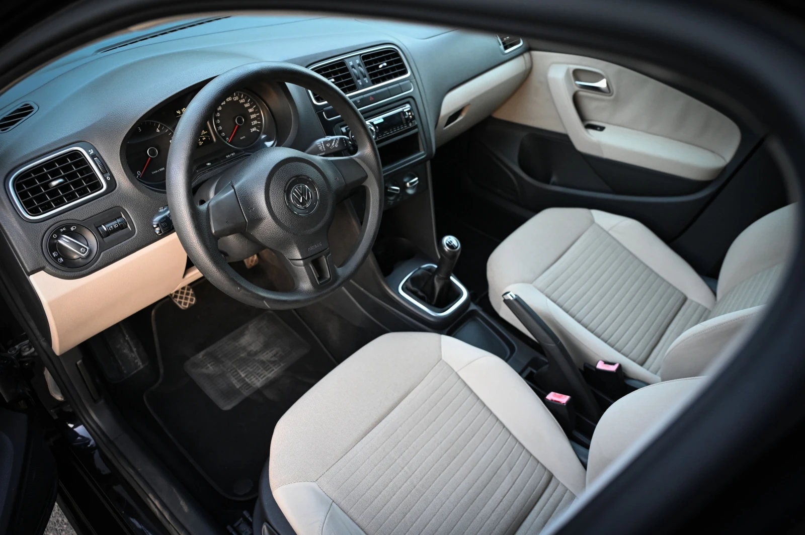 VW Polo 1.6 TDI - изображение 9