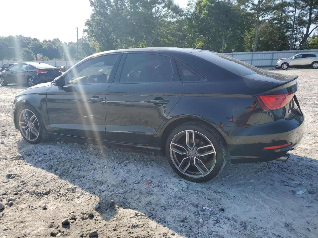 Audi A3 PREMIUM - изображение 2