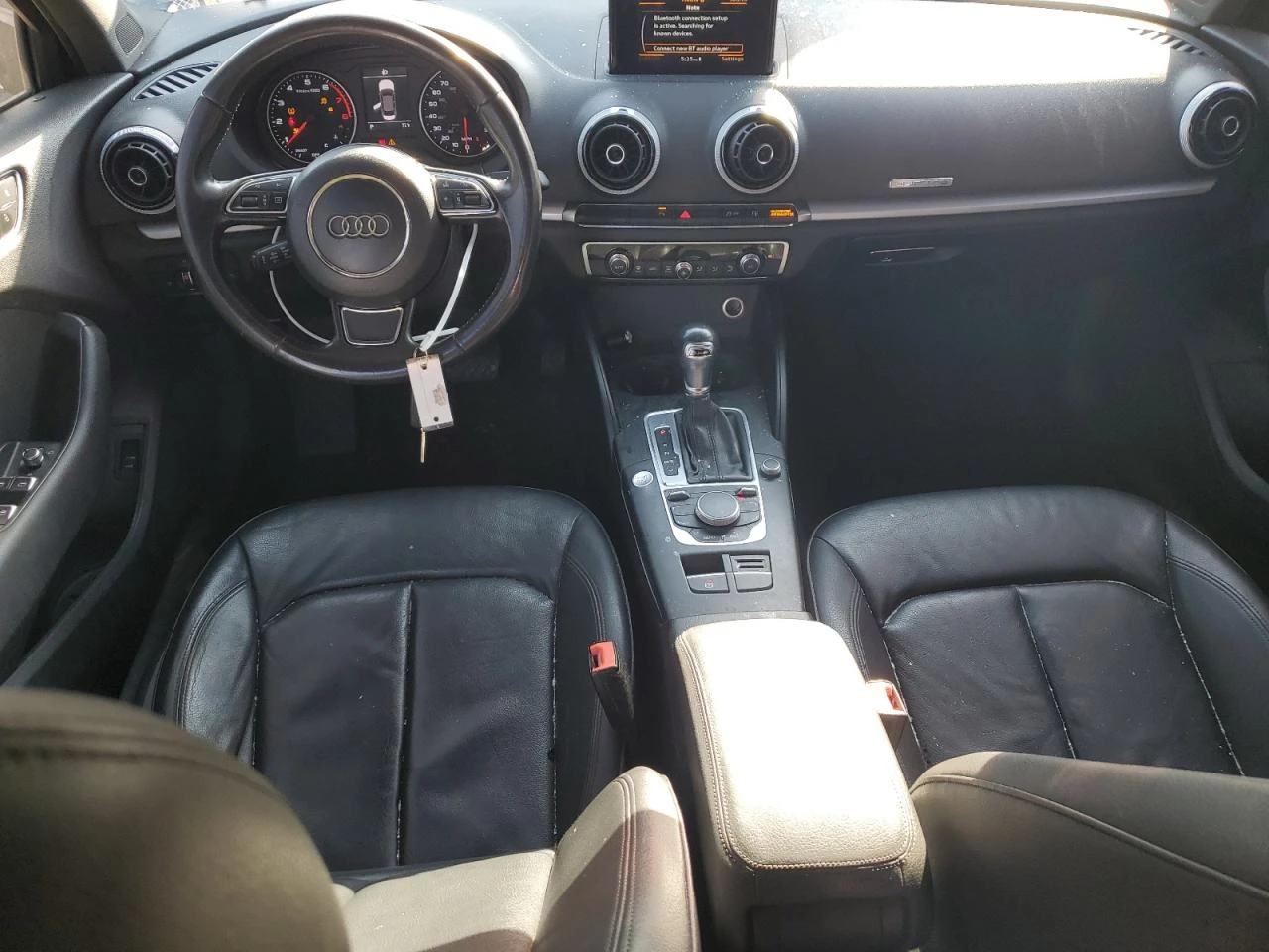 Audi A3 PREMIUM - изображение 8