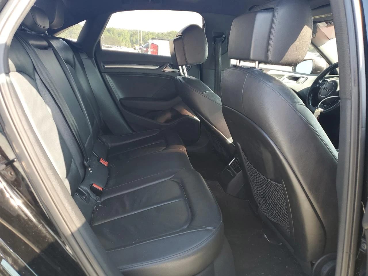Audi A3 PREMIUM - изображение 10