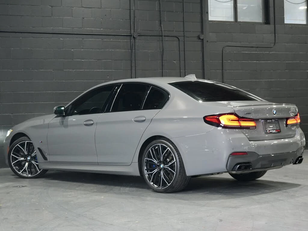 BMW 550  * M550i* xDrive* HeadUp* АвтоКредит* (ЦЕНА ДО БГ) - изображение 4