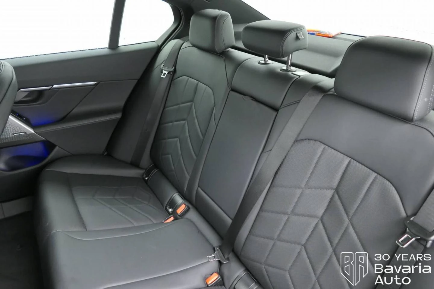 BMW 520 d xDrive M Sport Paket Steptronic - изображение 8