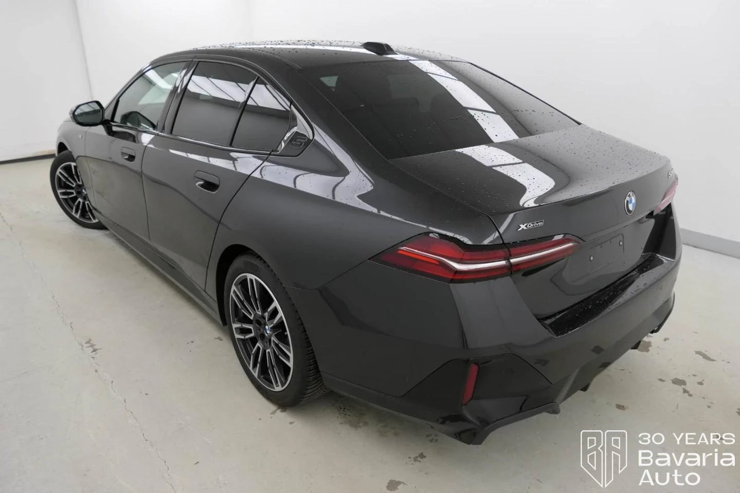 BMW 520 d xDrive M Sport Paket Steptronic - изображение 2