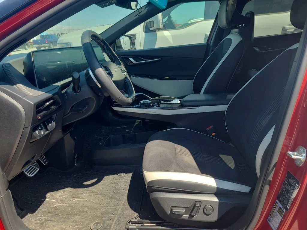 Kia EV6 * LAND GT LINE 2 4D UTILITY AWD * CARFAX * БЕЗ ПЪР - изображение 6