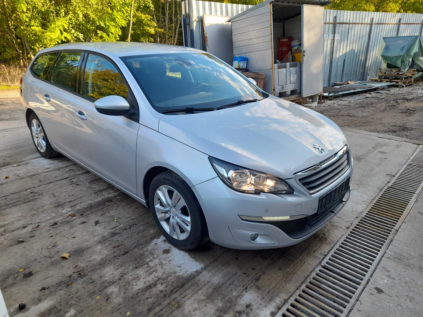 Peugeot 308 1.2 turbo - изображение 2
