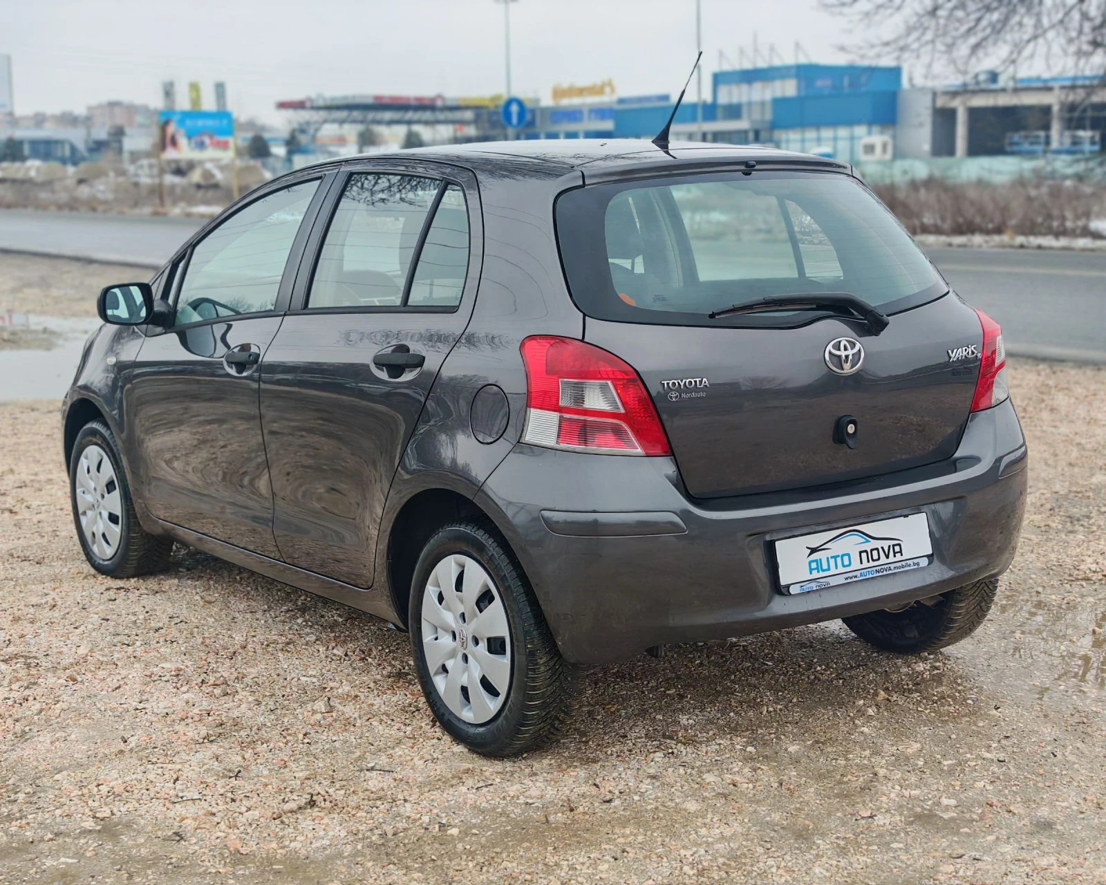 Toyota Yaris 1.0 69 К.С. БЕНЗИН!  - изображение 7