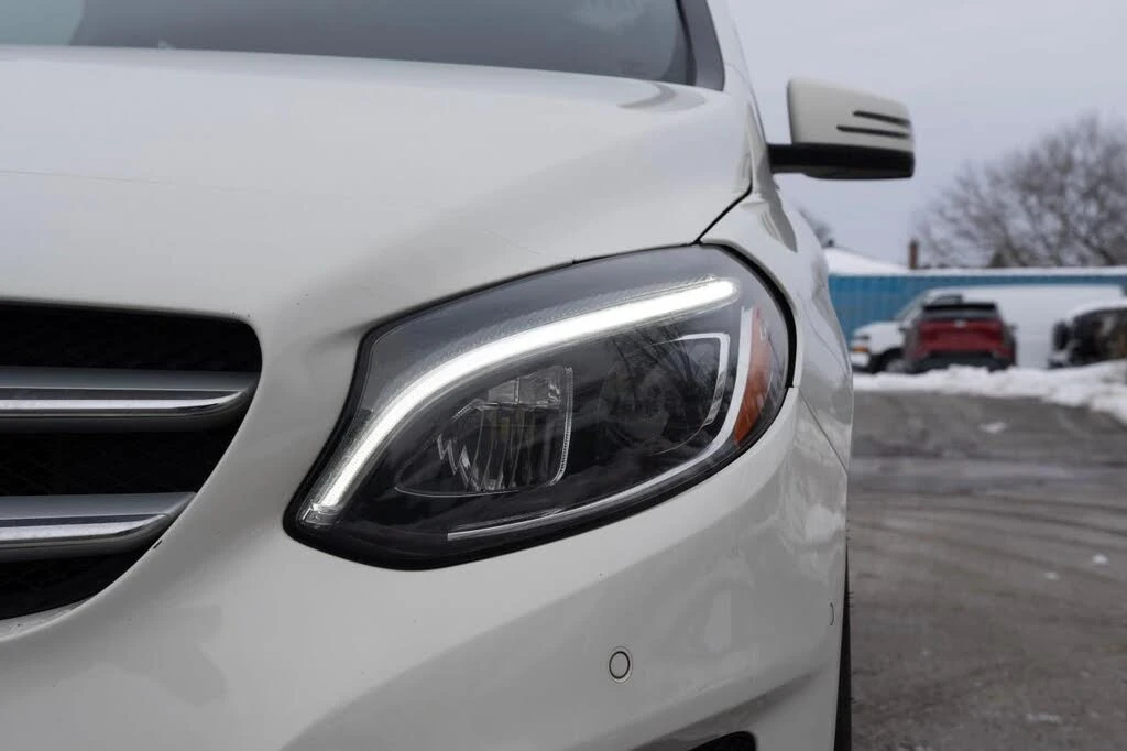 Mercedes-Benz B 250 SPORT* 4MATIC* KEYLESS* АвтоКредит(ЦЕНА ДО БГ) - изображение 2