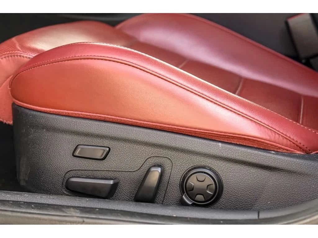 Kia Stinger * GT Limited AWD | HUD | RED INT | SUNROOF | CAM * - изображение 7