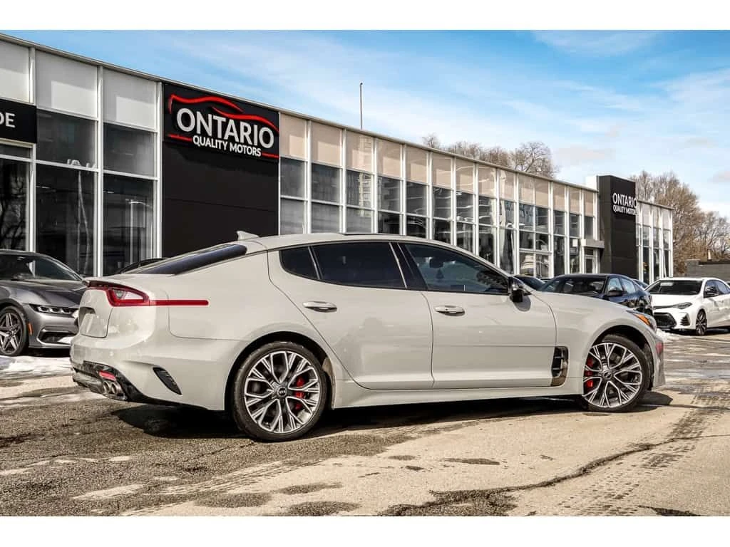Kia Stinger * GT Limited AWD | HUD | RED INT | SUNROOF | CAM * - изображение 4