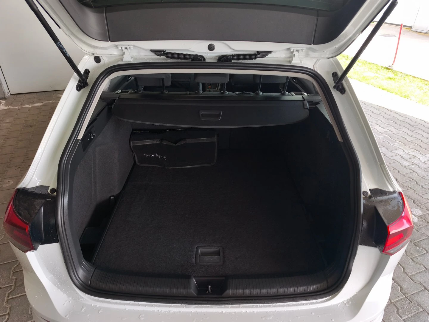 VW Golf Variant 8 Life 2.0 TDI SCR DSG | Mobile.bg � ����������� 10