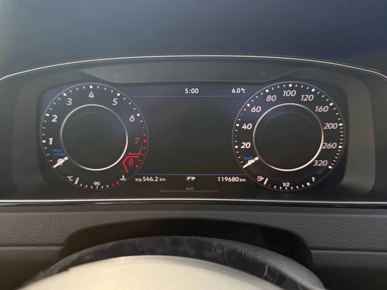 VW Golf R 5 door DSG * ПОДГРЕВИ * 2 КЛЮЧА * KEYLESS * , снимка 8 - Автомобили и джипове - 54254724