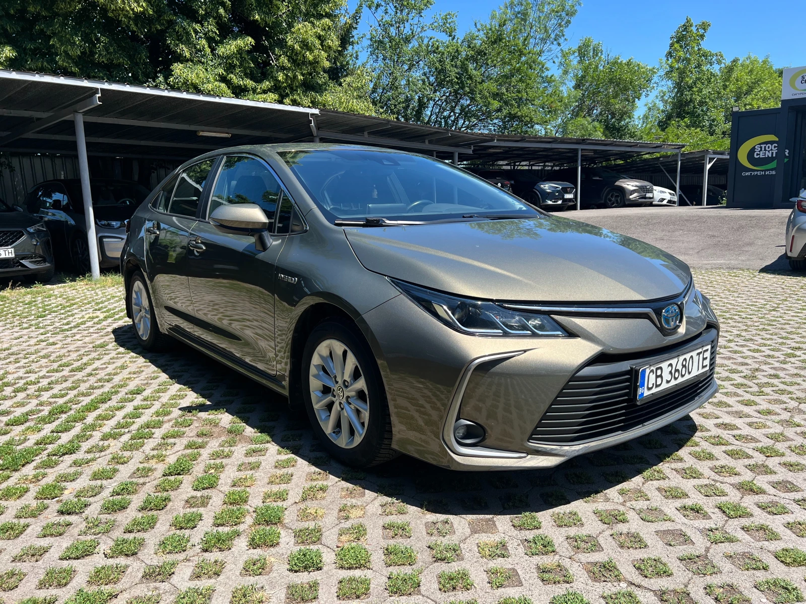 Toyota Corolla 1.8 Hybrid Executive градушка ! , снимка 7 - Автомобили и джипове - 54929890