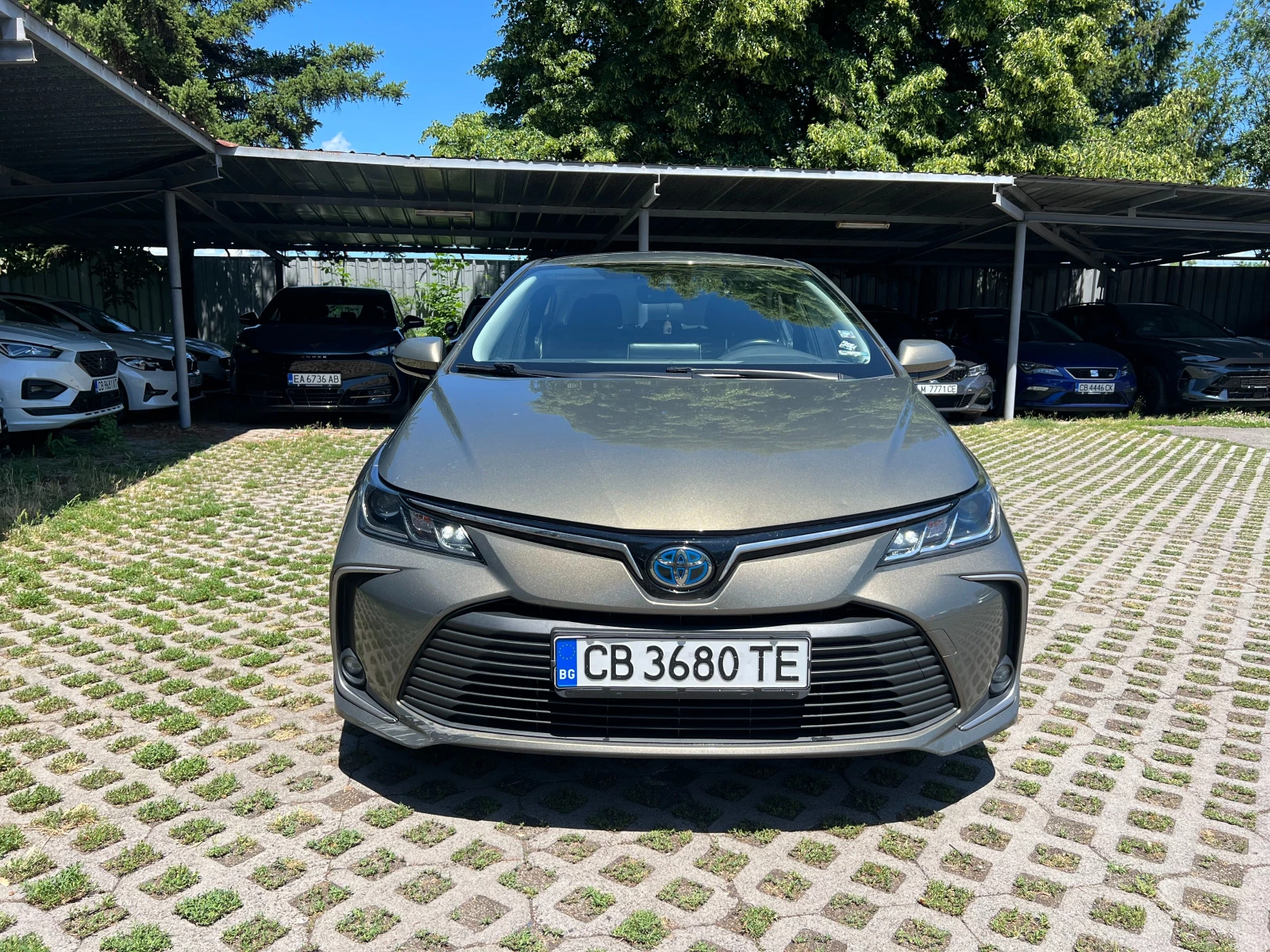 Toyota Corolla 1.8 Hybrid Executive градушка ! , снимка 2 - Автомобили и джипове - 54929890