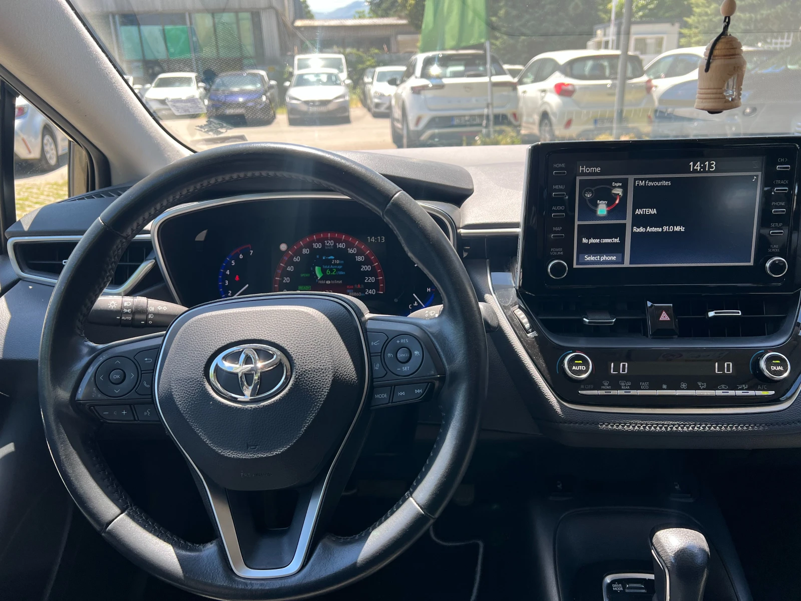 Toyota Corolla 1.8 Hybrid Executive градушка ! , снимка 9 - Автомобили и джипове - 54929890