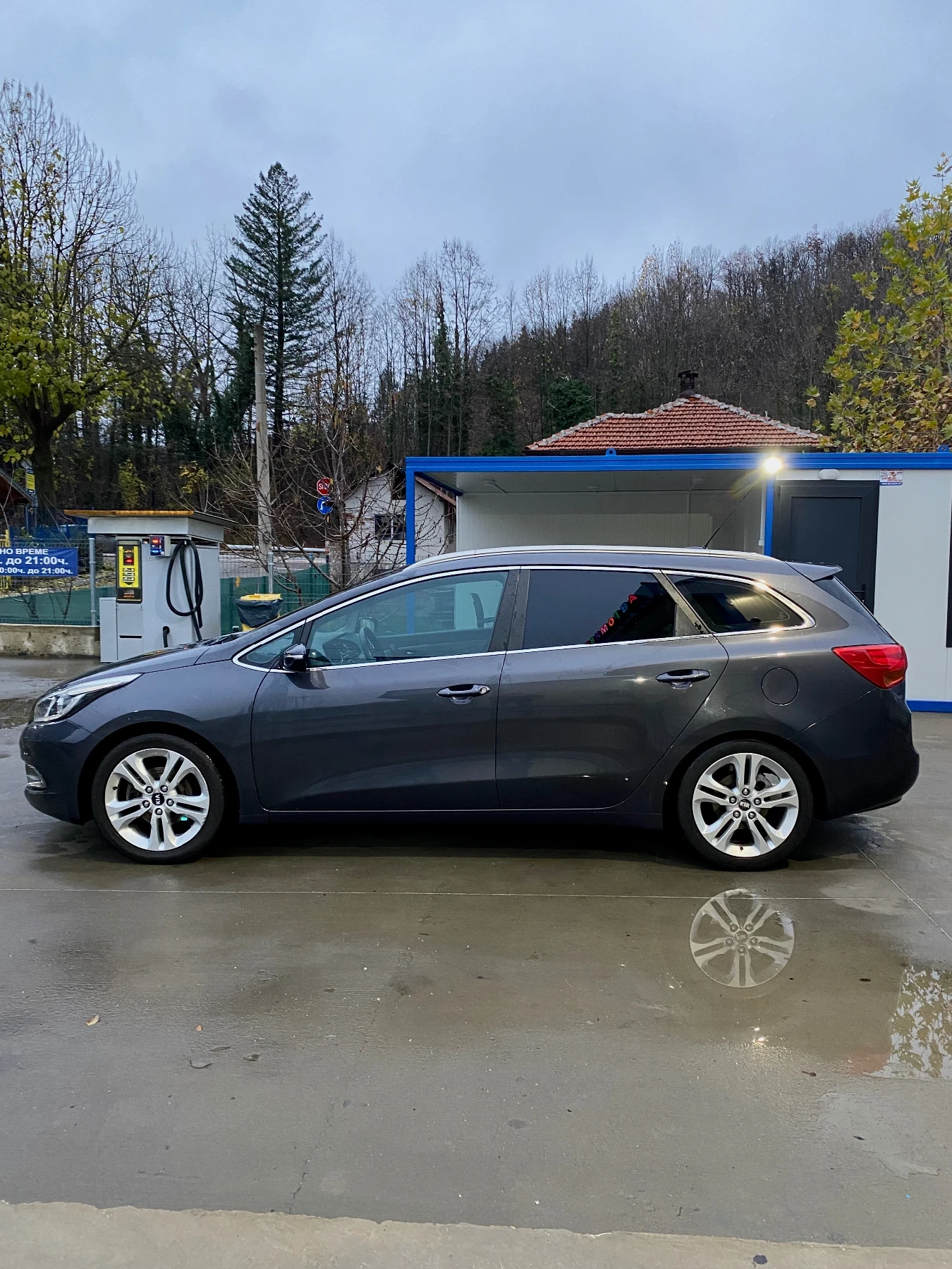 Kia Ceed 1.6 GDi , снимка 4 - Автомобили и джипове - 54956497