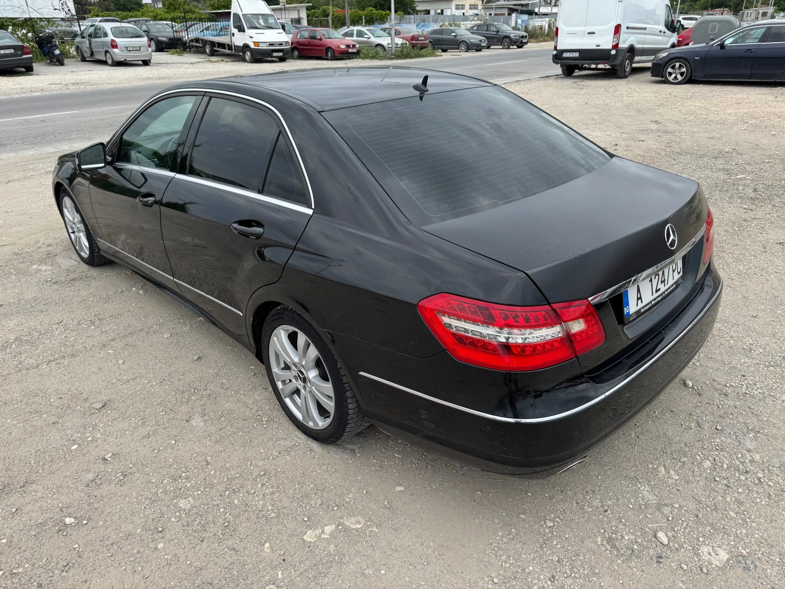 Mercedes-Benz E 350 3.0 CDI AVANGARD, снимка 4 - Автомобили и джипове - 55374229