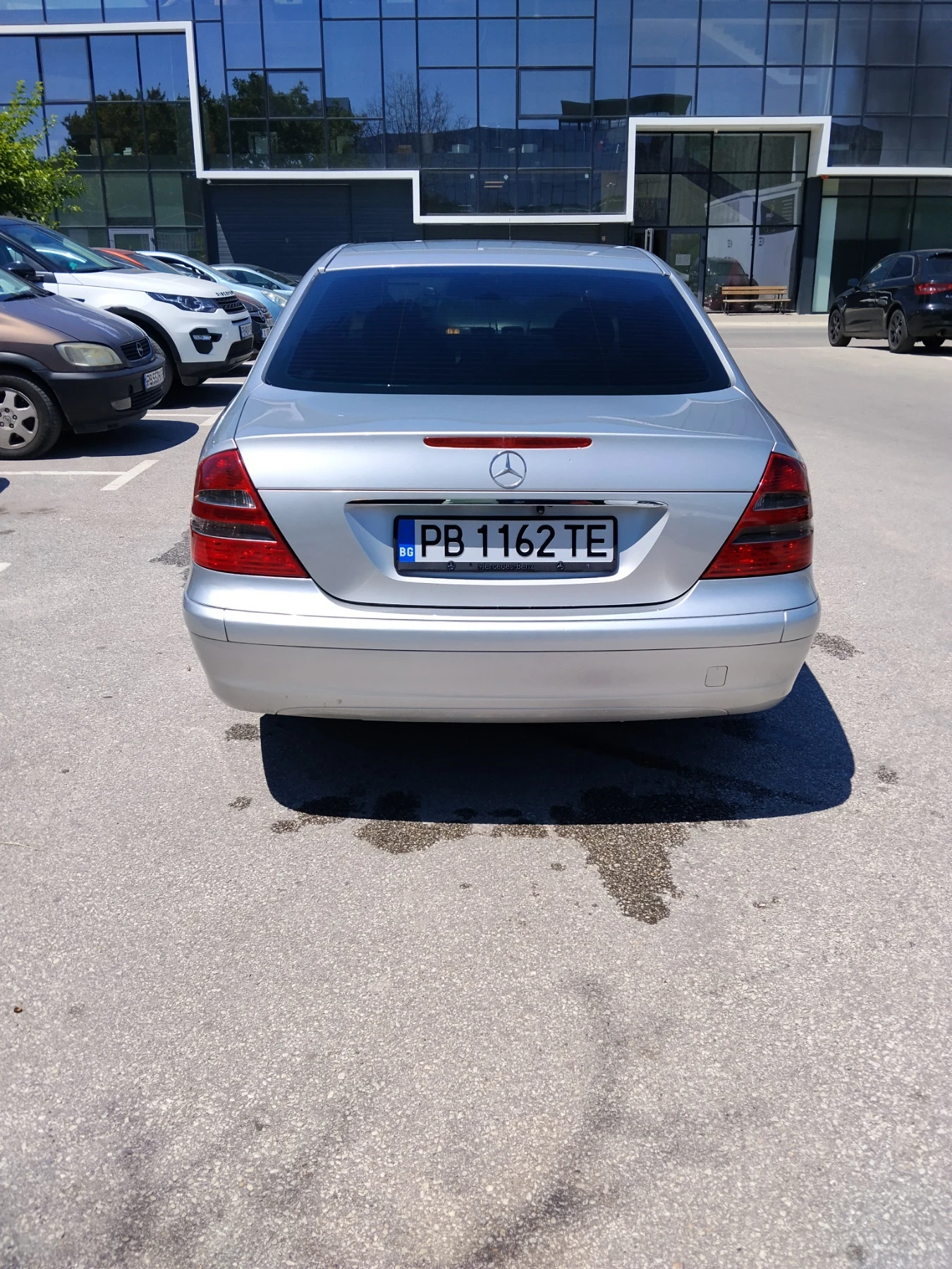 Mercedes-Benz E 220, снимка 10 - Автомобили и джипове - 55448791