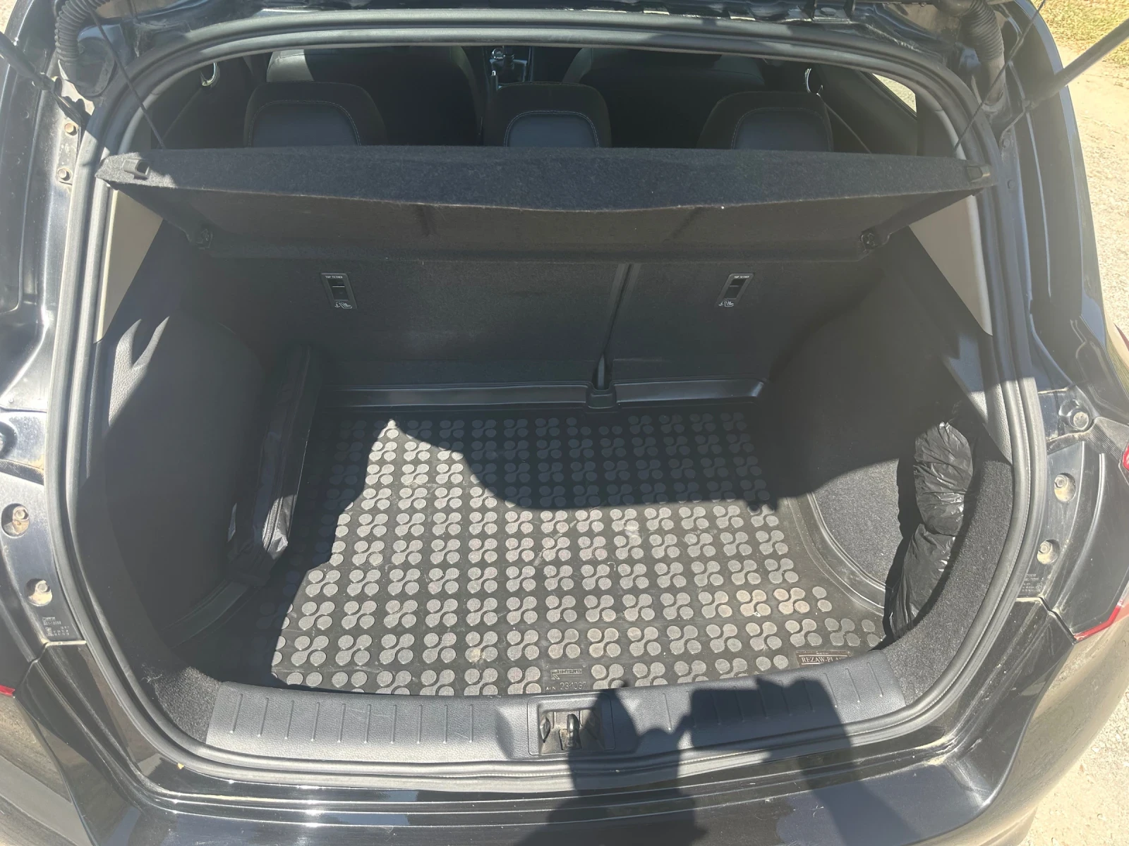 Nissan Pulsar C13, снимка 11 - Автомобили и джипове - 55502075