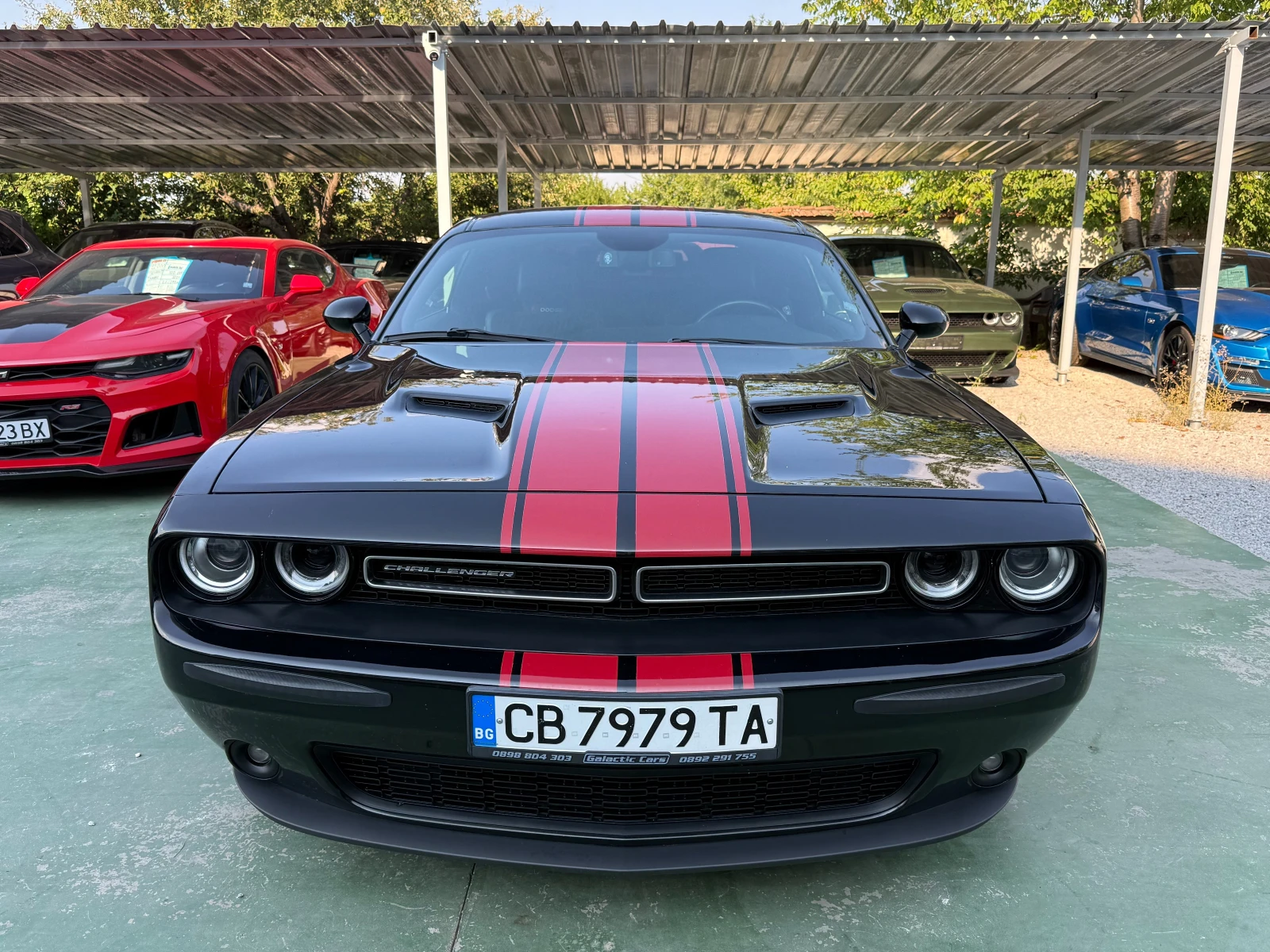 Dodge Challenger SXT, снимка 2 - Автомобили и джипове - 55587222